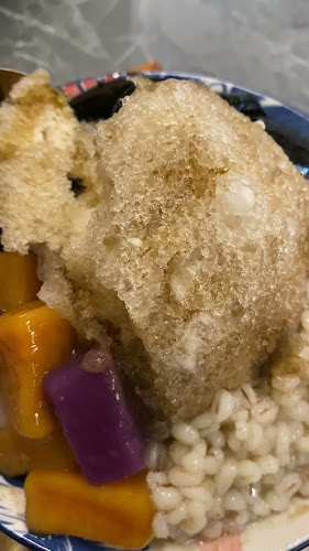 ลูกลุ้ย lougloui - การบริการอาหารและที่พัก