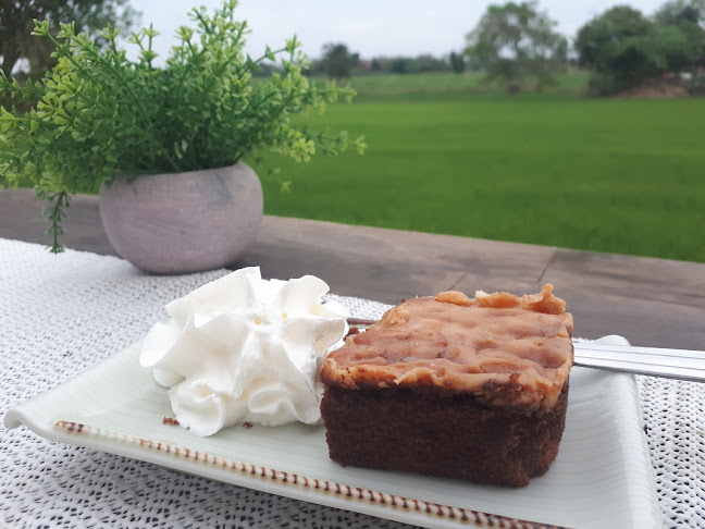 Milk House บ้านนม - การบริการอาหารและที่พัก