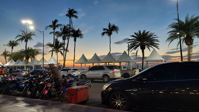 21 February Mix’s - การบริการอาหารและที่พัก