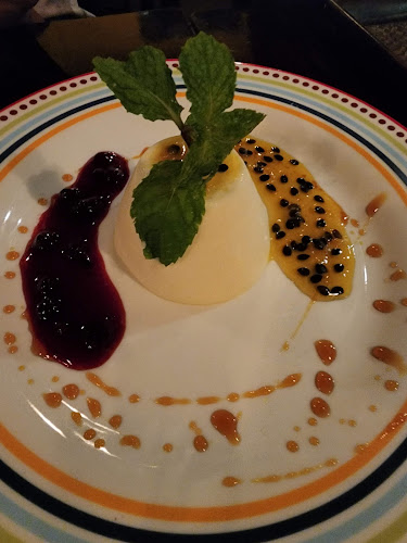 La Gaetana Restaurant - การบริการอาหารและที่พัก