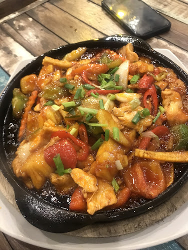 Opinii despre One D Seafood and Restaurant @Rimhan Karonbeach în อำเภอเมืองภูเก็ต - การบริการอาหารและที่พัก