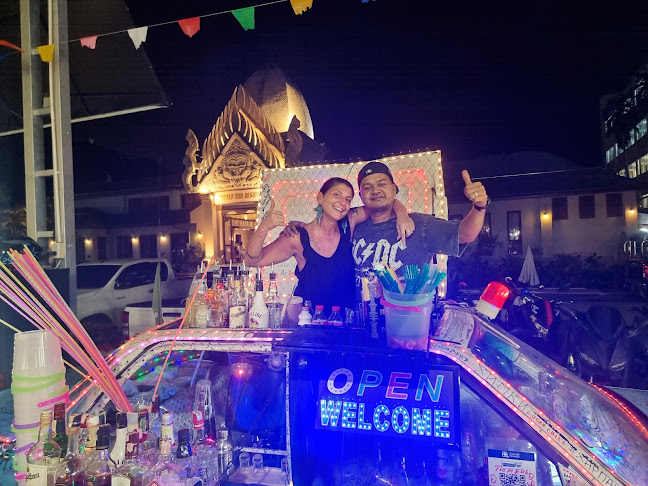 2FA Classic Car Bar Cocktail - การบริการอาหารและที่พัก