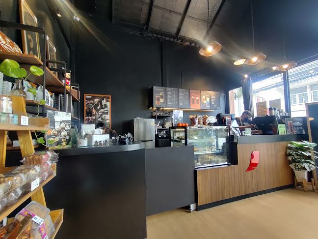 Nescafe Street Cafe ขอนแก่น - การบริการอาหารและที่พัก