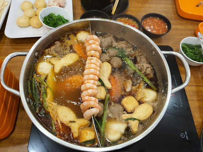 941, 26-27 ถ. ชยางกูร Meaung, อุบลราชธานี 34000