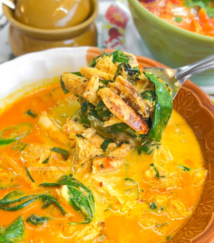 4 15 ถ. ศักดิเดชน์ ตำบลตลาดเหนือ อำเภอเมืองภูเก็ต ภูเก็ต 83000