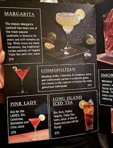 Continental cocktail lounge