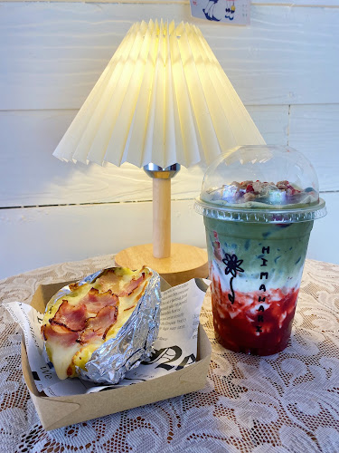 HIMAWARI KAFE - การบริการอาหารและที่พัก