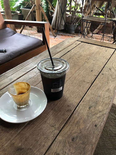 Comentarii opinii despre 379 Drip กาแฟเรียบง่ายใต้ถุนบ้านเลขที่ 379