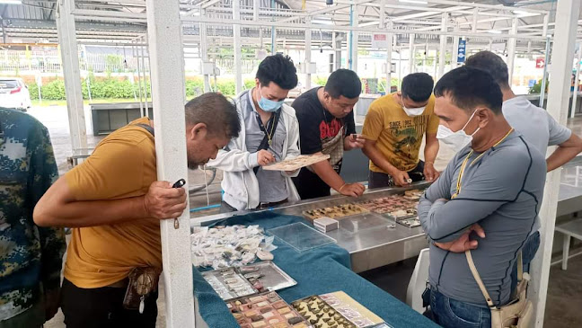 นัดพระเครื่องตลาดโรงทอจอหอโคราช - การบริการอาหารและที่พัก
