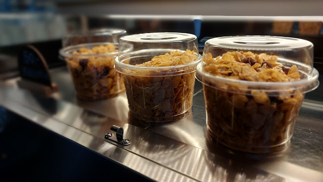 Opinii despre เฟิงสุ่ย คอฟฟี่ Feng shui Coffee (สาขา บางพลี) în อำเภอบางพลี - การบริการอาหารและที่พัก