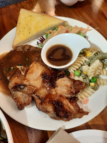 ภายในปั๊ม ปตท 185 ถนน อุปลีสาน ตำบล ในเมือง อำเภอเมืองอุบลราชธานี อุบลราชธานี 34000