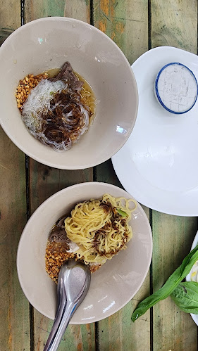 Opinii despre ร้านอาหารจีนไทยเจือเจีย în อำเภอบางละมุง - การบริการอาหารและที่พัก