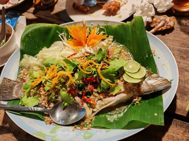 ร้านกระต๊อบน้อย Little Hut Coffee - การบริการอาหารและที่พัก