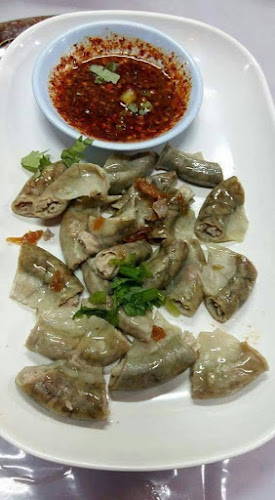 กะเพราข้าวมัน - การบริการอาหารและที่พัก