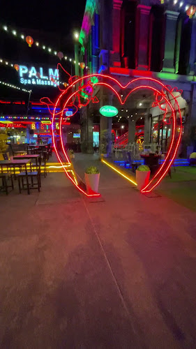 Opinii despre The ARISTO RESIDENCE în อำเภอเมืองภูเก็ต - การบริการอาหารและที่พัก