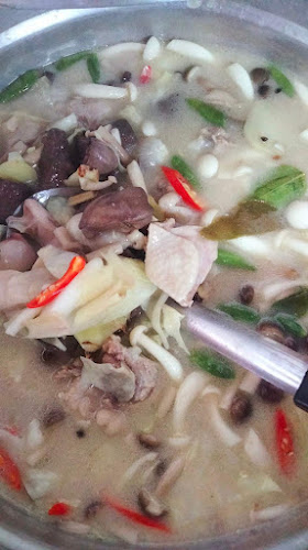 4 17 หมู่6 ถนน วิเศษ ตำบล ราไวย์ อำเภอเมืองภูเก็ต ภูเก็ต 83130