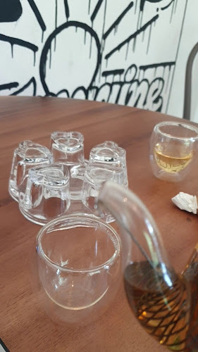 Comentarii opinii despre 1 AM Cafe