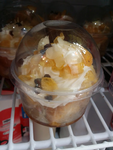 หยกคอฟฟี่บาร์ กาแฟสด - การบริการอาหารและที่พัก