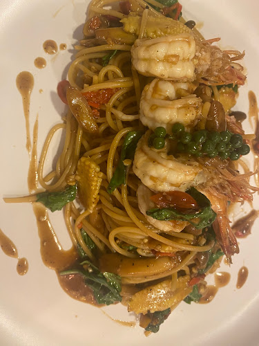 306 ถ. นริศร ตำบลตลาดใหญ่ อำเภอเมืองภูเก็ต ภูเก็ต 83000