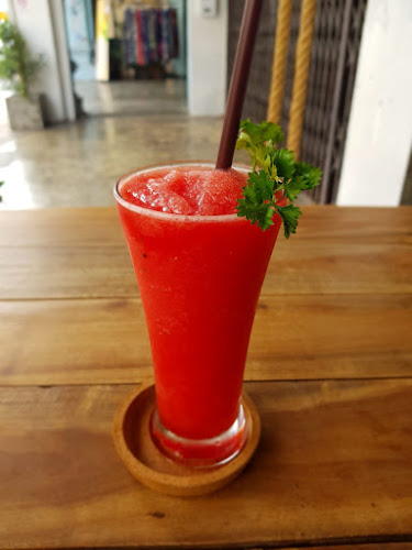 4 ถนน ถลาง ตำบลตลาดใหญ่ อำเภอเมืองภูเก็ต ภูเก็ต 83000