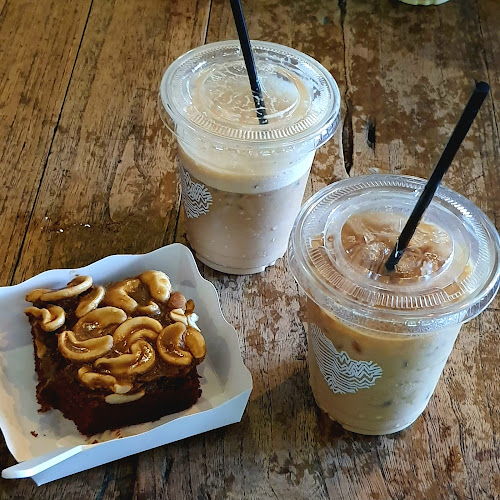 ชีวาคาเฟ่ - อำเภอบางละมุง