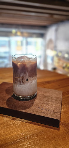 Opinii despre GRAPH Phuket în เมือง - การบริการอาหารและที่พัก