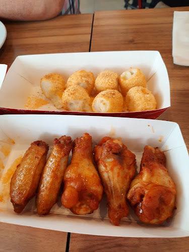 Comentarii opinii despre พิซซ่า ฮัท 1150 สาขา อุบลสแควร์