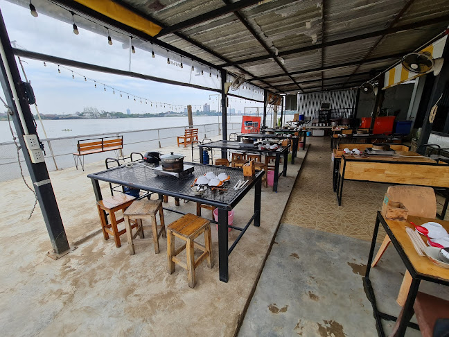 ล้านวิวชาบูริมน้ำ - เมือง