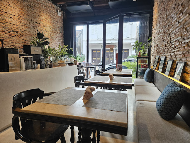 คลื่นงาม KLEUN NGAM - Cafe & Stay