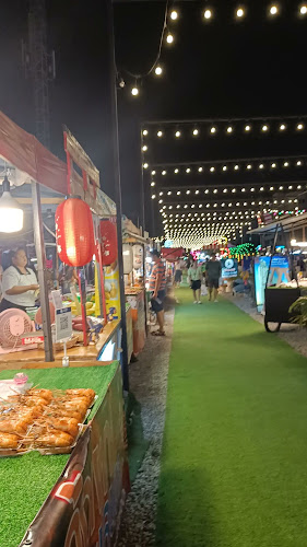 Comentarii opinii despre ตลาด street food on the beach ซอยจอมเทียน 16