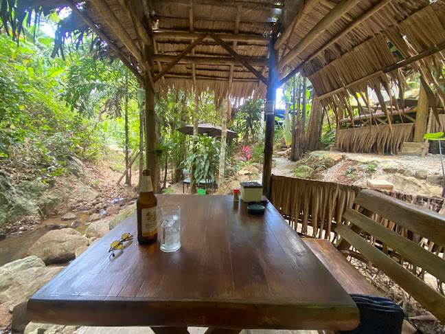 บ้านสวนลุงรงค์ Suan Lung Rong. Cafe'and restaurant