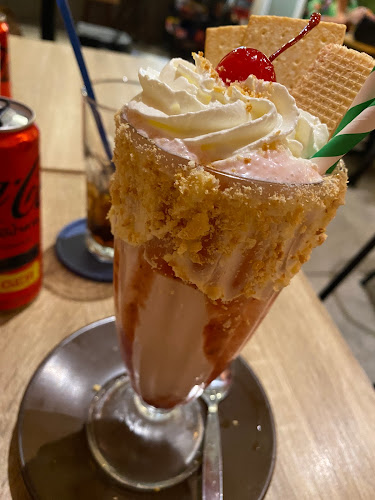 169 1 ถ. พังงา ตำบลตลาดใหญ่ เมือง ภูเก็ต 83000