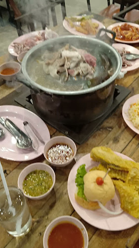 Comentarii opinii despre ร้านร่มโพธิ์