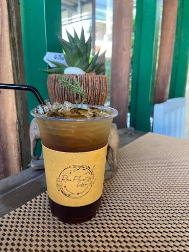 Opinii despre Rose Flower Coffee în เมือง - การบริการอาหารและที่พัก