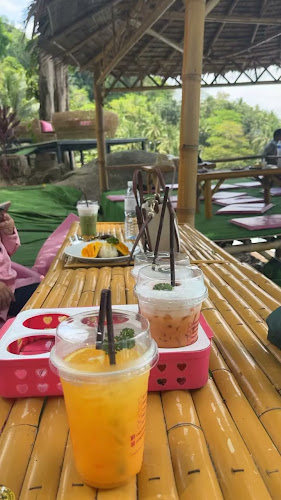 Opinii despre คาเฟ่ ภูเก็ต วิวพอยท์ în อำเภอกะทู้ - การบริการอาหารและที่พัก