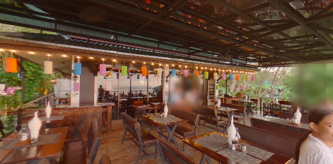 ป่าตอง ซันเซ็ท วิว เรสเตอร์รอง - การบริการอาหารและที่พัก