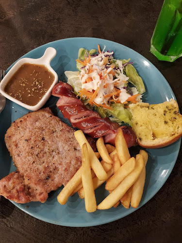 หอมกลิ่นสเต็ก Homklin Steak - การบริการอาหารและที่พัก