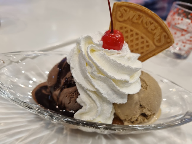 Opinii despre Swensen's สาขาโรบินสันจันทบุรี în อำเภอเมืองจันทบุรี - การบริการอาหารและที่พัก