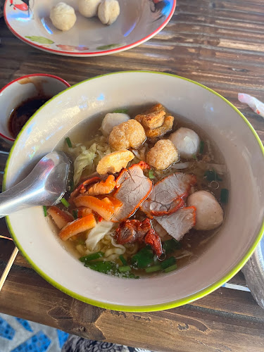 Opinii despre ก๋วยเตี๋ยวไทยโบราณ แม่บุญเรือง în อำเภอเมืองพิษณุโลก - การบริการอาหารและที่พัก