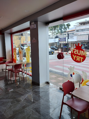 Mixue Pattaya Beach - การบริการอาหารและที่พัก