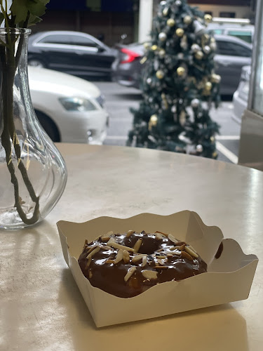 Opinii despre CHARLOTTE DOUGHNUTS Sai Song în อำเภอหาดใหญ่ - การบริการอาหารและที่พัก