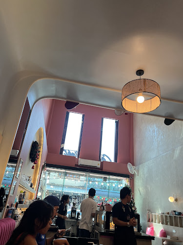 27 ถนน รัษฎา ตำบลตลาดใหญ่ อำเภอเมืองภูเก็ต ภูเก็ต 83000