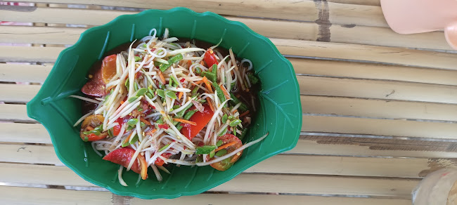 Comentarii opinii despre ร้านต้นลาบยโส