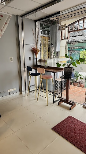 Comentarii opinii despre Posh and Pow Club Café