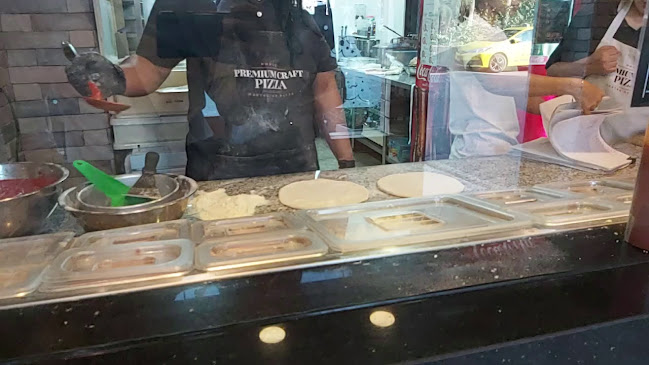 Opinii despre Premium Craft Pizza - Nichada Branch în อำเภอปากเกร็ด - การบริการอาหารและที่พัก