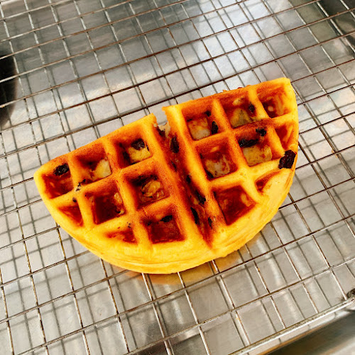 วาฟเฟิลไส้ทะลัก