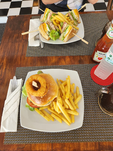 Comentarii opinii despre Zebra Cafe