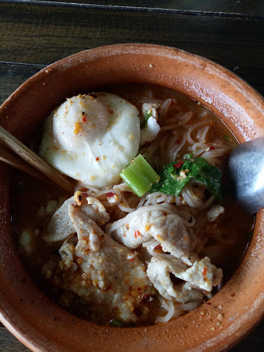 ก๋วยเตี๋ยวภูไท - อำเภอศรีราชา