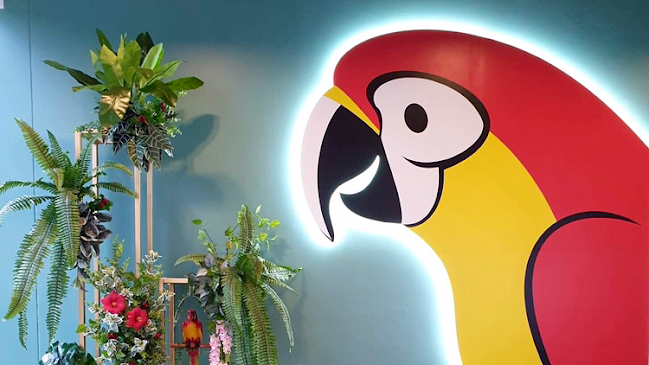 82, 16 ถ. เจ้าฟ้าตะวันออก ตำบล วิชิต อำเภอเมืองภูเก็ต ภูเก็ต 83000