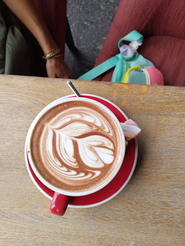 39, 23 ซอย ไสยวน ตำบล ราไวย์ Town, ภูเก็ต 83130